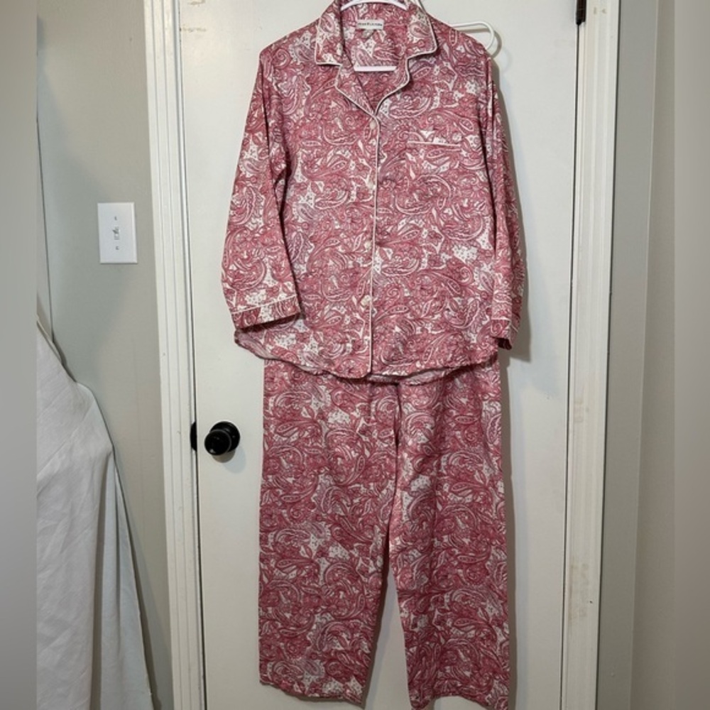 New Miss Elaine small pajama set long sleeve button up shirt and pants pink pjs